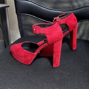 Red closed toe blocked heel shoe by Call It Spring